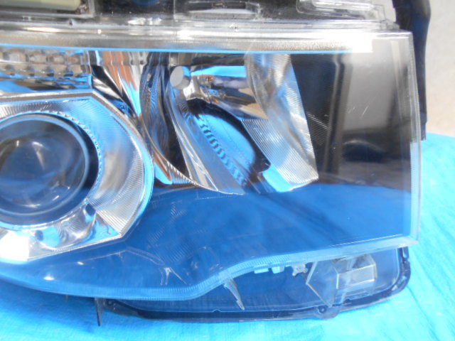 ヴォクシー ZRR70 HID トヨタ KOITO 右 後期 0 ヘッドライト」(自動車 -「zrr70w Yahoo!オークション ヴォクシー70 hidバルブの通販 ZRR70W H19.6〜H25.12純正交換HIDバルブ トヨタ車用