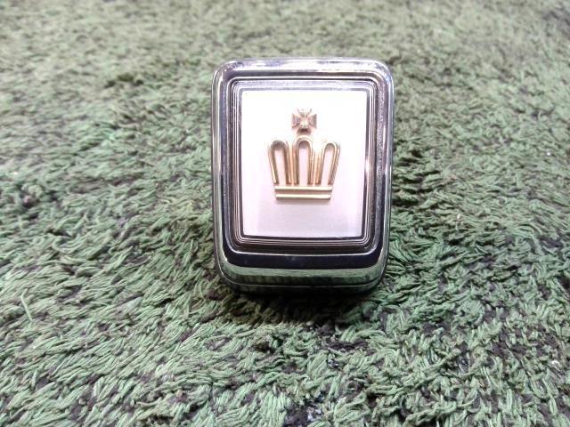 クラウン LS131 130 トヨタ 純正 トランク キーシリンダー エンブレム  