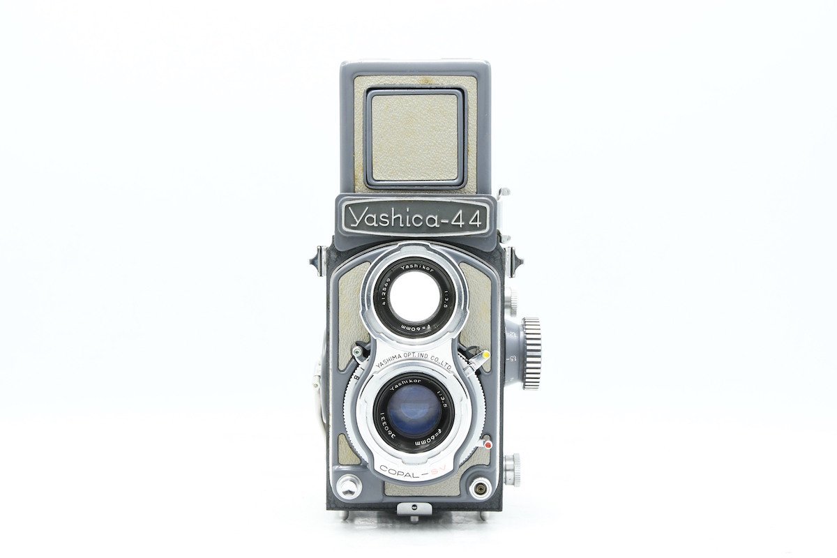 ◇ YASHICA ヤシカ Yashica-44 / Yashikor 60mm F3.5 二眼レフ