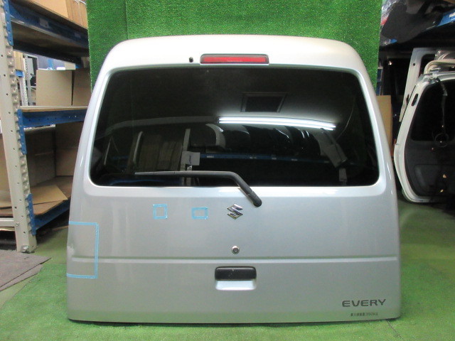 DA64V エブリイ（スズキ）の価格・スペック情報{平成25年4月 2013 