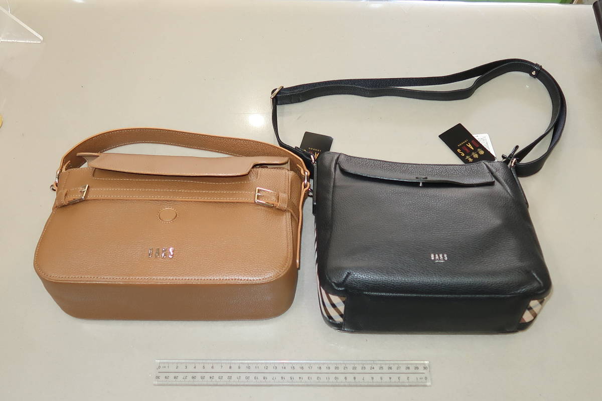  DAKS ダックス バッグ まとめて 計2点(ダックス)｜売買されたオークション情報、yahooの商品情報をアーカイブ公開 - オークファン その他