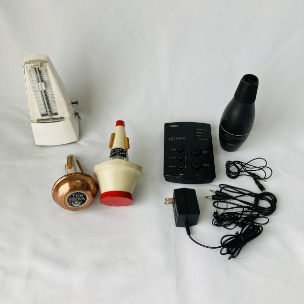 激安大特価，限定セール 通電OK トランペット 管楽器 ヤマハ サイレントブラス/Silent BRASS メトロノーム(アクセサリー)｜売買されたオークション情報、yahooの商品情報をアーカイブ公開 - オークファン アクセサリー