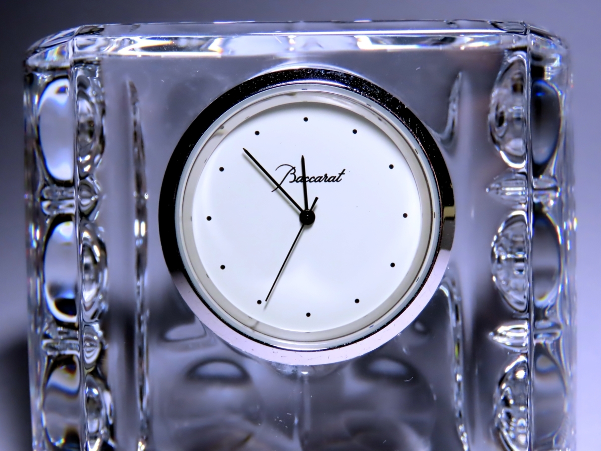 □バカラ 「置時計」 エキノックス 〈同梱対象商品〉 置時計、掛時計 