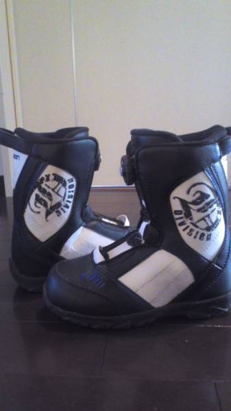 DIVISION ジュニア 子供 中古 22.5 23