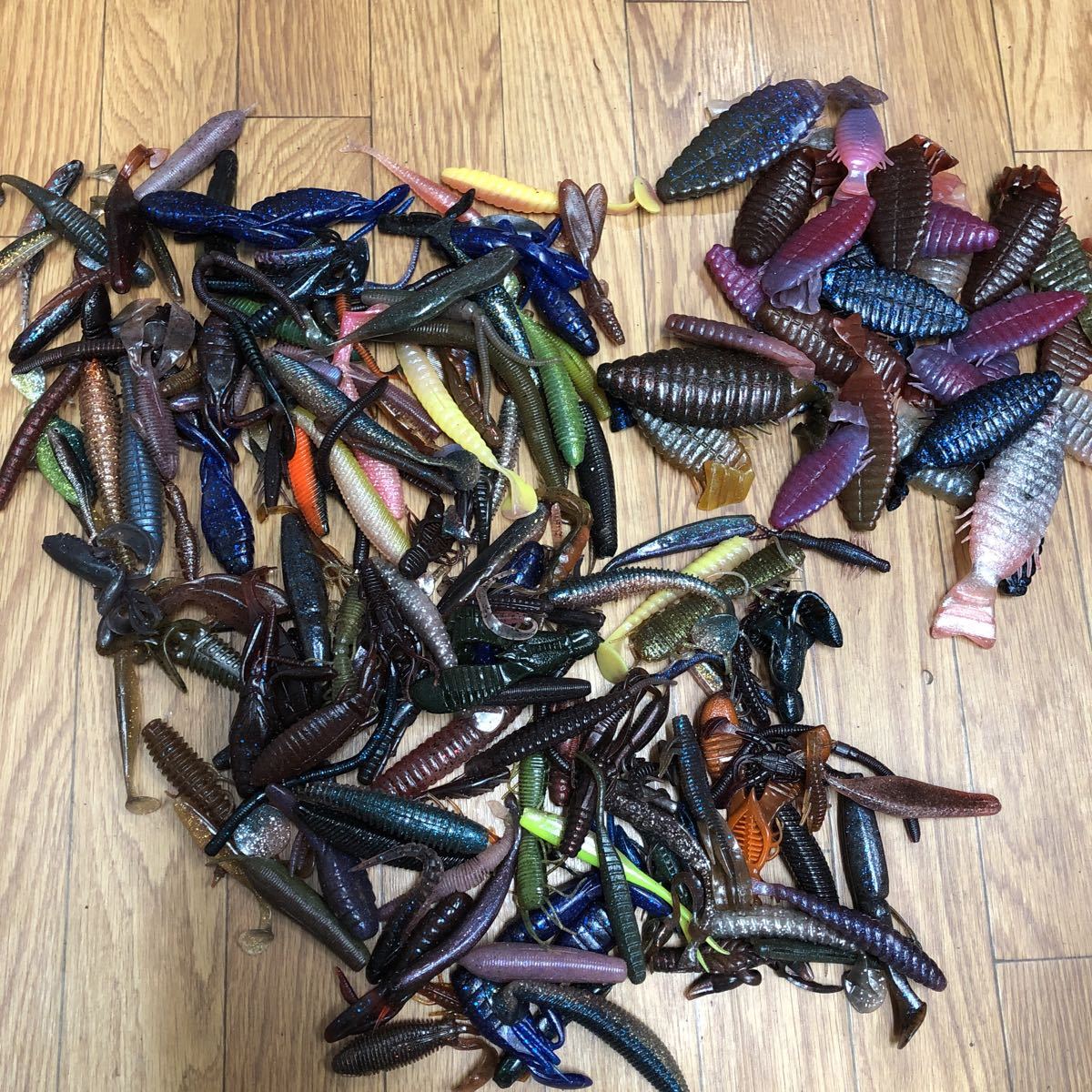 ジャンク バスワーム 大量 デプス ブルフラット レイドジャパン他