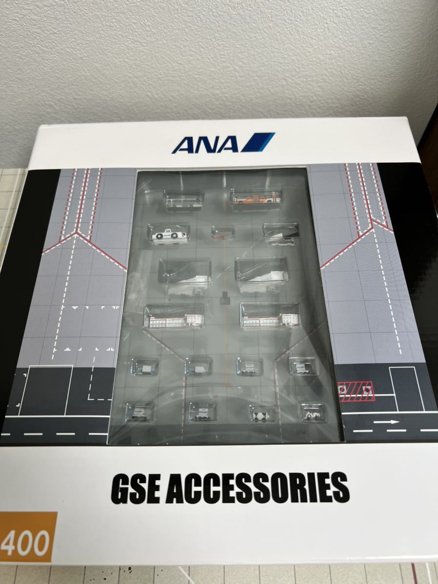 1/400 ANA 全日空 地上支援車両セット GSE ACCESSORIES (ジャンク)