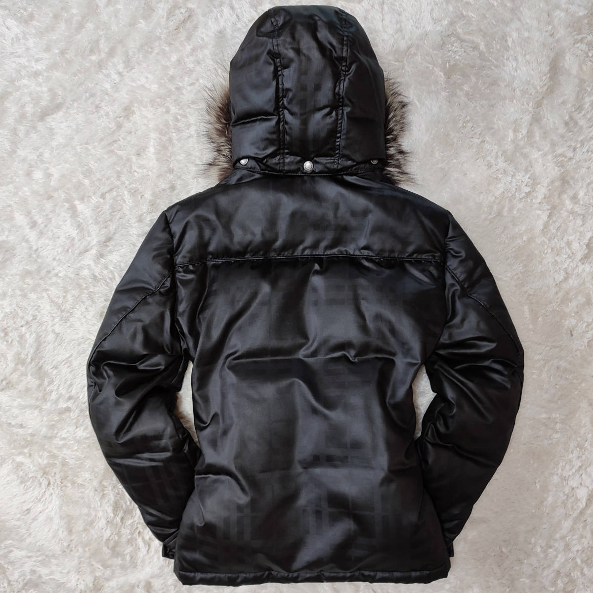 美品 希少L】BURBERRY BLACK LABEL ホワイトグース ダウンジャケット