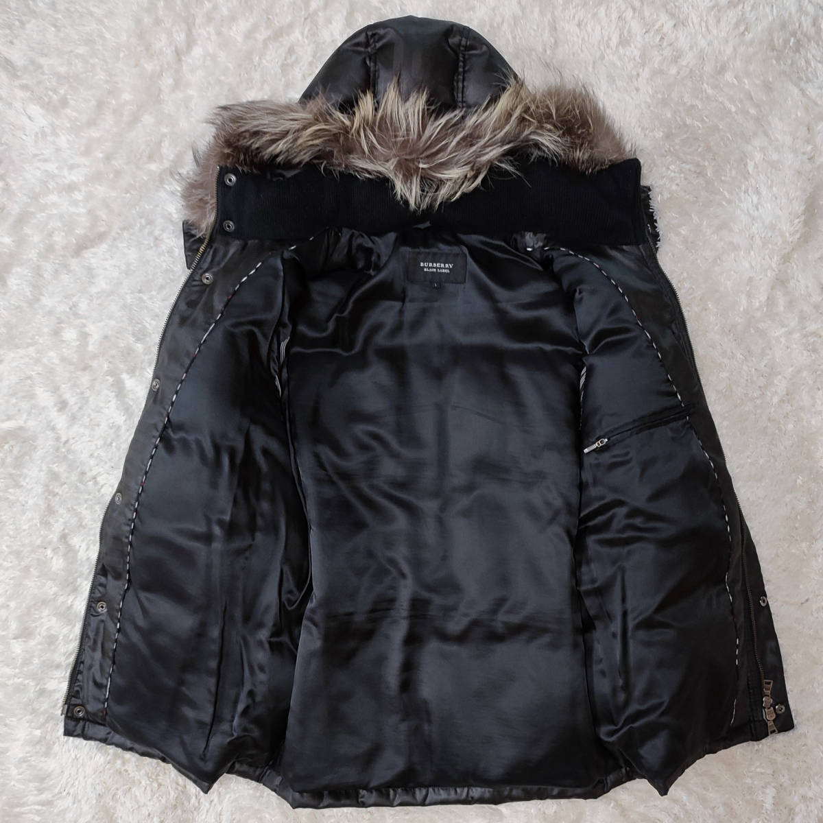 名作✨バーバリーブラックレーベル ダウンジャケット ホワイト M 美品 希少L】BURBERRY BLACK LABEL ホワイトグース ダウンジャケット