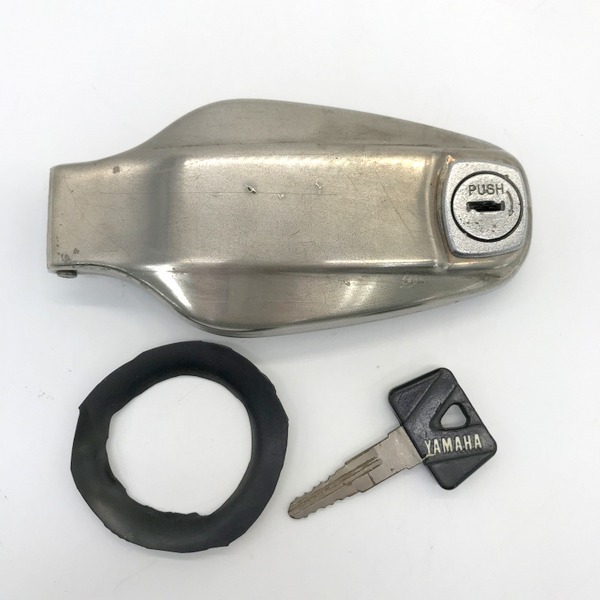 YAMAHA SR400 純正 タンクキャップ 鍵1本付 バイク部品 オートバイ