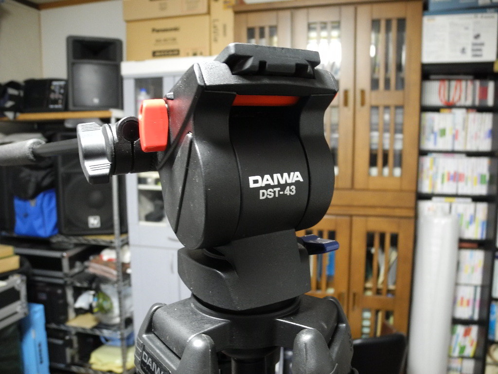DST-43 DAIWA - HDV⁄DV対応三脚 中古：B(並品)スリック (ビデオ DAIWA DST-
