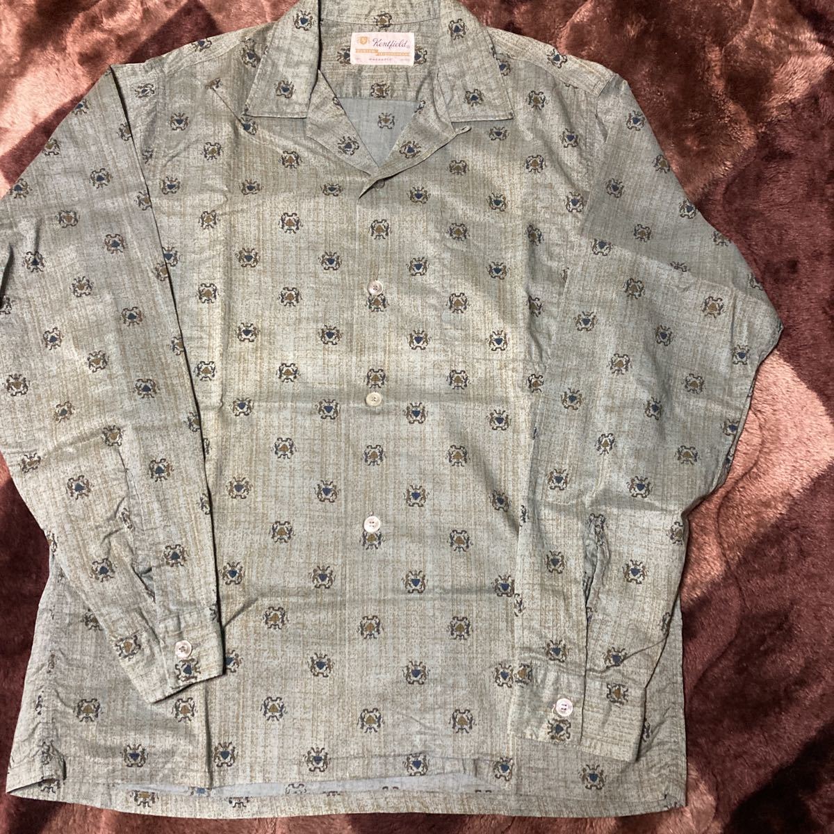 超激得，大人気 50s60s kentfield 小紋 ロングスリーブ ヴィンテージ 長袖シャツ(Mサイズ)｜売買されたオークション情報、yahooの商品情報をアーカイブ公開 - オークファン 長袖シャツ一般
