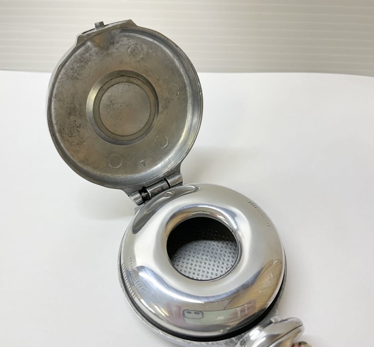 Vivienne Westwood/ヴィヴィアンウエストウッド 携帯灰皿 オーブ Vivienne Westwood/ヴィヴィアンウエストウッド 携帯灰皿 オーブ