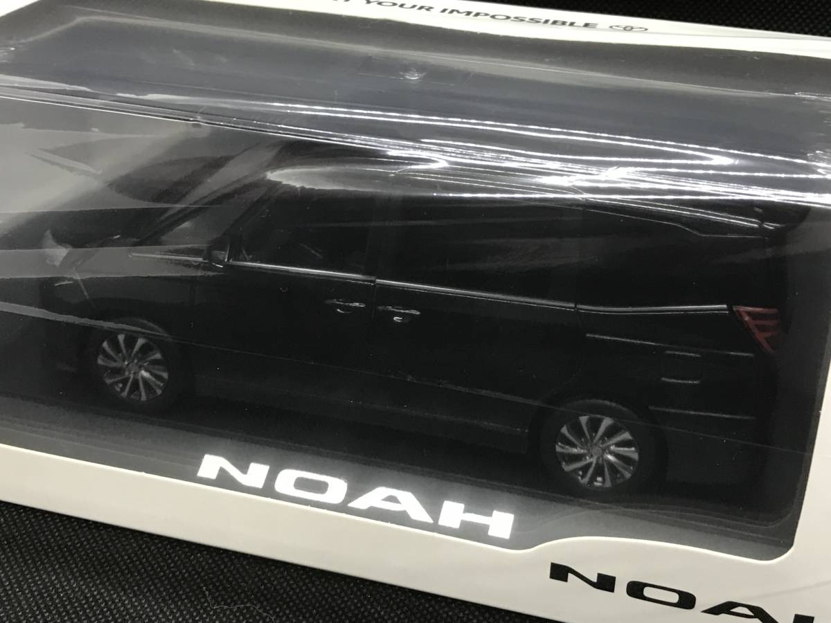 2022/1発売 非売品 新型 トヨタ ノア カラーサンプル 1/30ミニカー