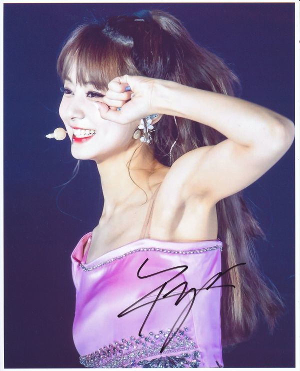 ツウィ TWICE☆直筆サイン写真☆証明書COA◇3387(サイン)｜売買された