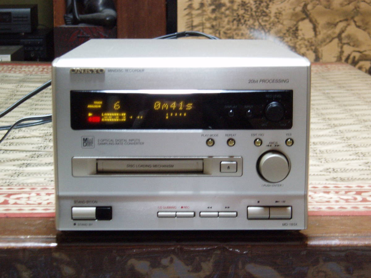 ONKYO MDデッキ MD-185X 稼働品・MDLP非対応 ONKYO MDデッキ 動作品 Item
