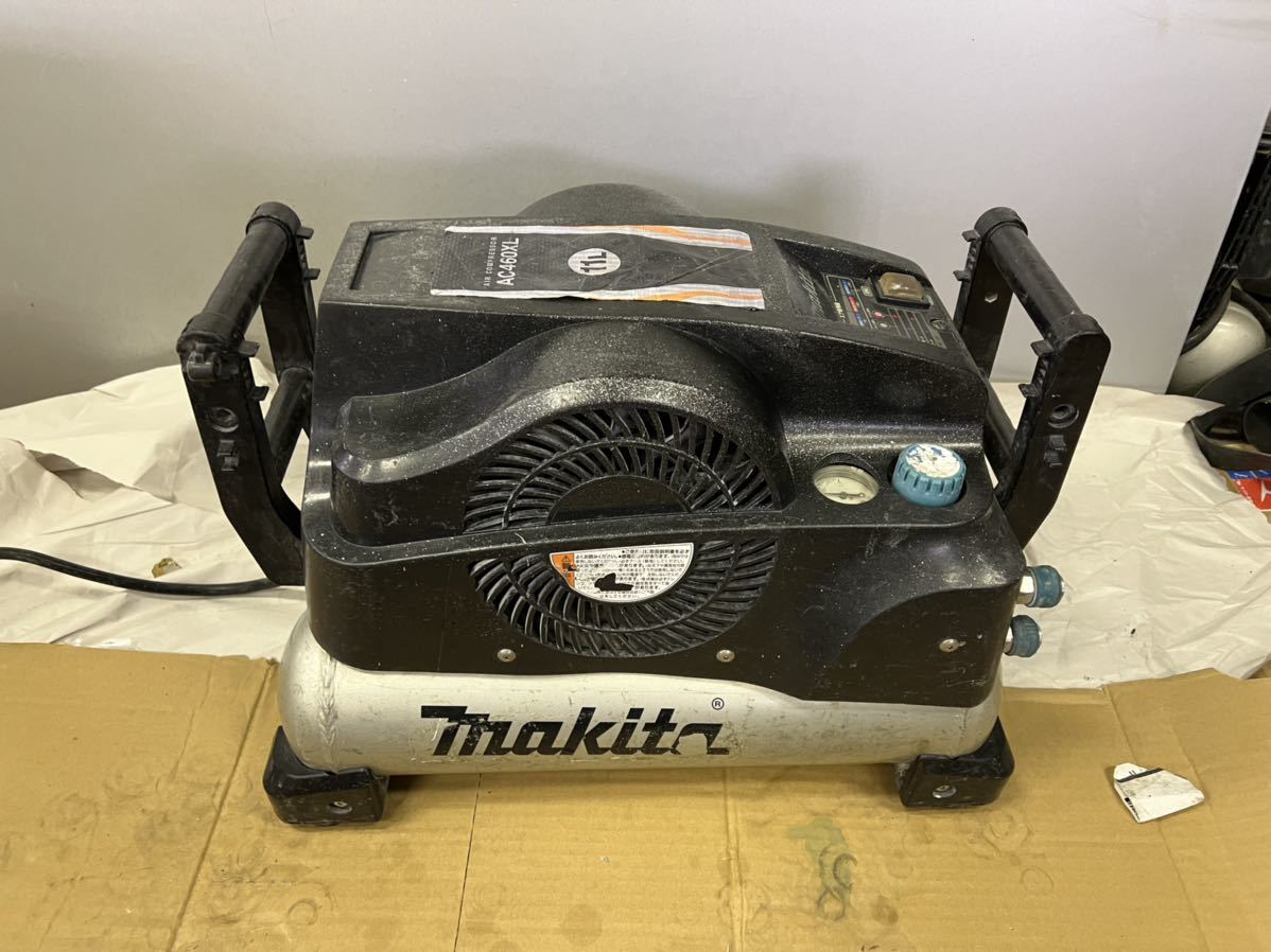 中古マキタ 低騒音makita AC460XL高圧エアーコンプレッサー
