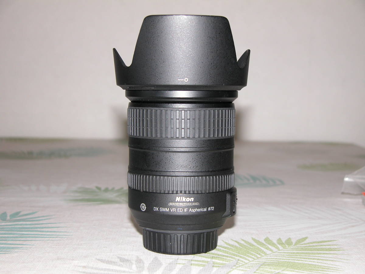 ニコン Nikon D80 + AF-S DX VR Zoom-Nikkor 18-200mm F3.5-5.6G