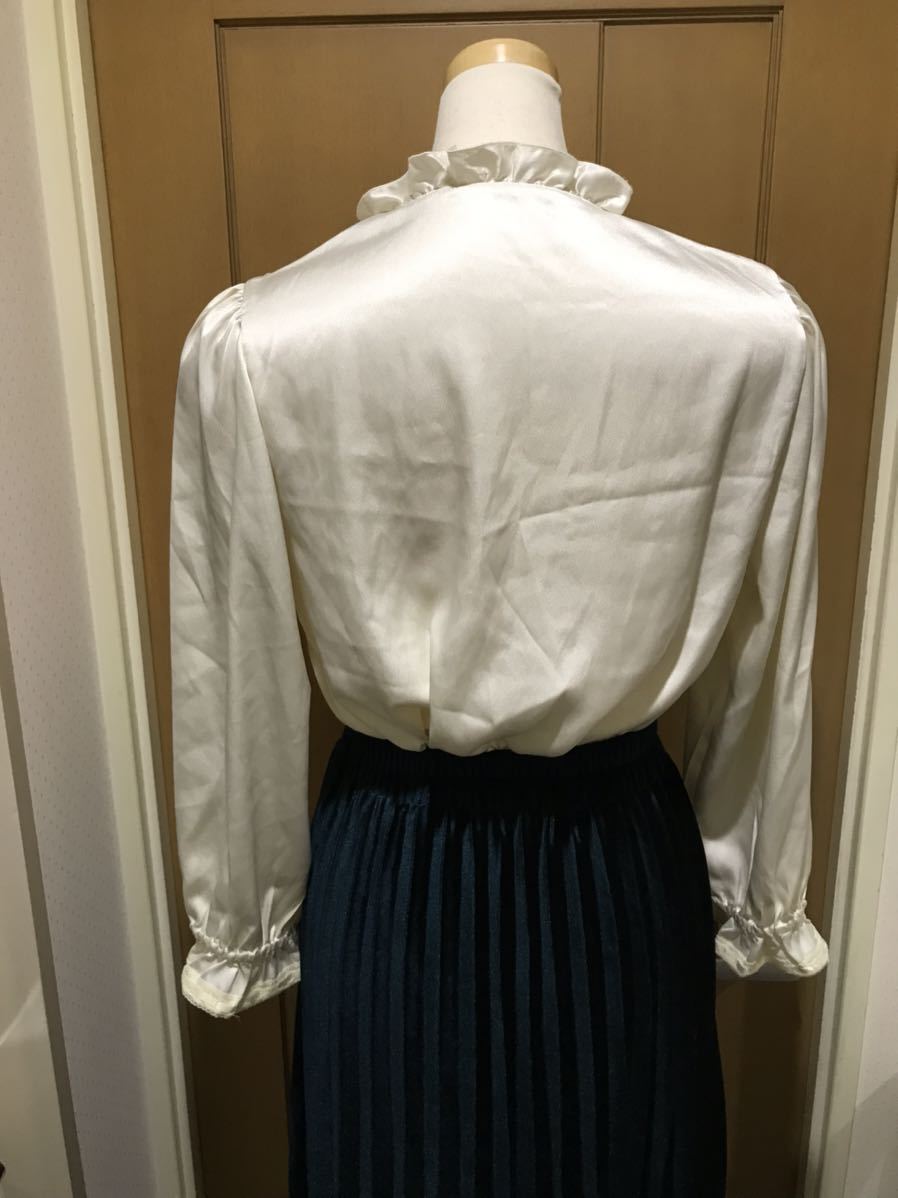 【希少・ヴィンテージ】Christian Dior リボンブラウス 美品 Christian Dior ディオール ビンテージ ブラウス タック リボン