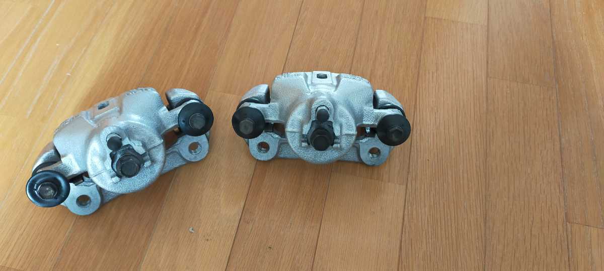 ジムニー JA11 スズキ ja11 ブレーキキャリパー O\H済み