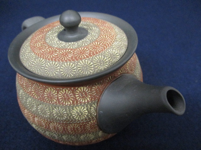J8565 高資窯/磯部輝之「常滑焼 二色印花 後手急須」刻銘あり 茶器 茶 