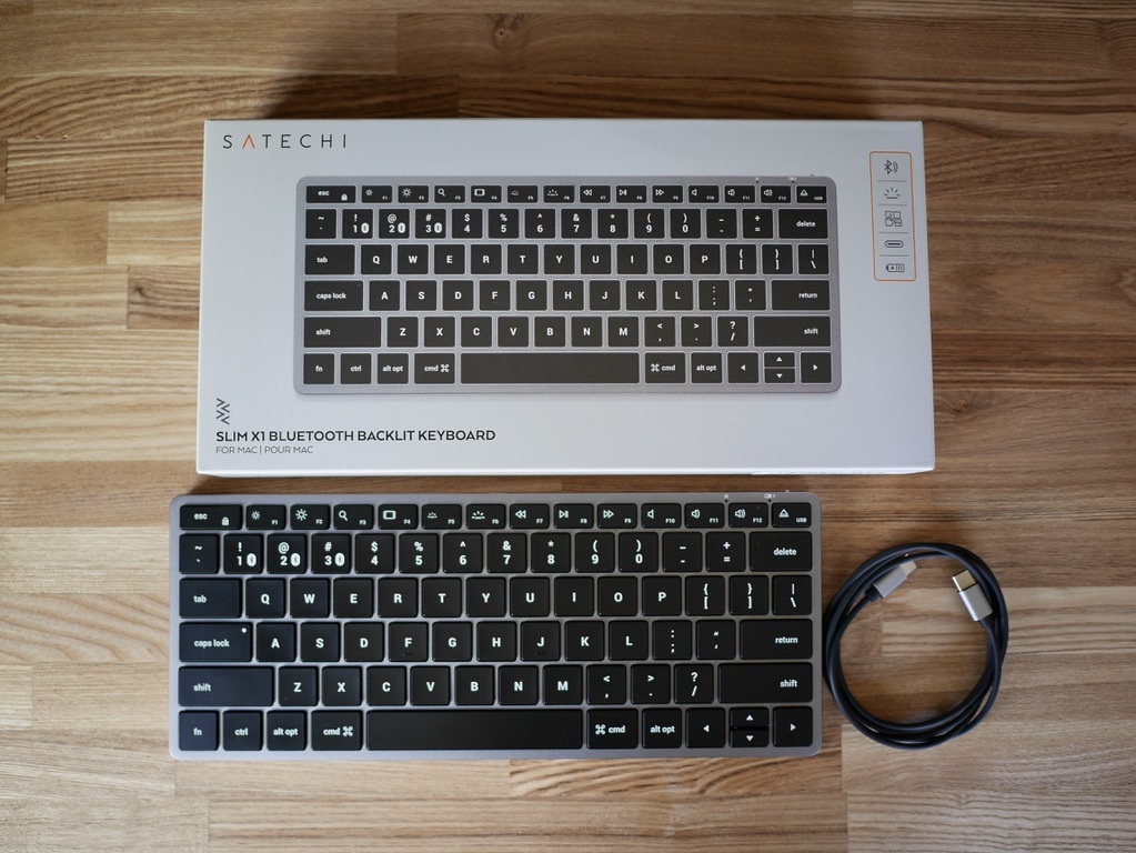 Satechi スリム X1 Bluetooth バックライトキーボード US配列 美品 X1