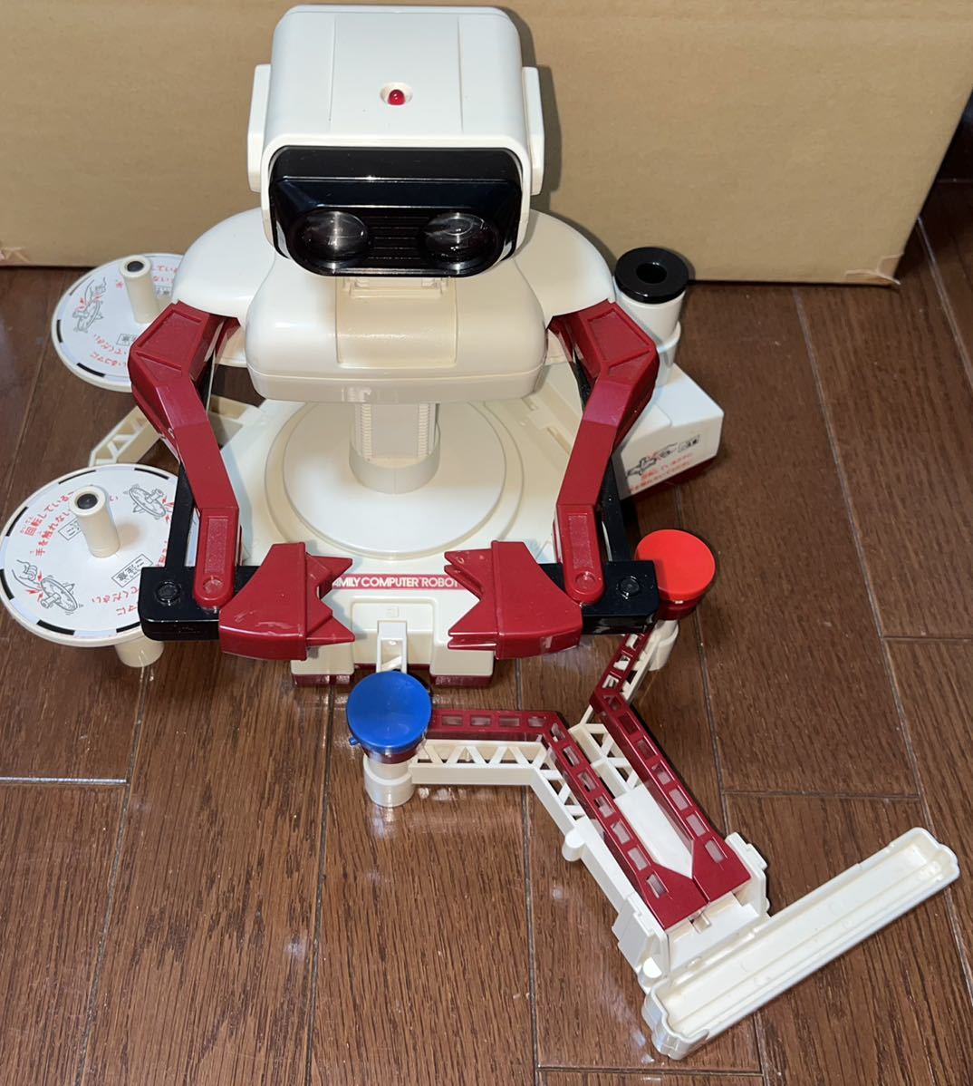 ファミリーコンピュータロボット +ジャイロセット+オマケ 【公式通販】