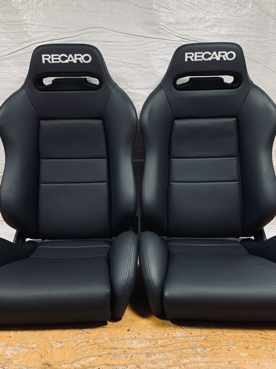  14.15.レカロ RECARO 2脚セット SR-3 黒フェイクレザー張り替え 張替え 張替 パンチング ブラックシングルステッチ 片側ダイヤル(本体)｜売買されたオークション情報、yahooの商品情報をアーカイ 本体