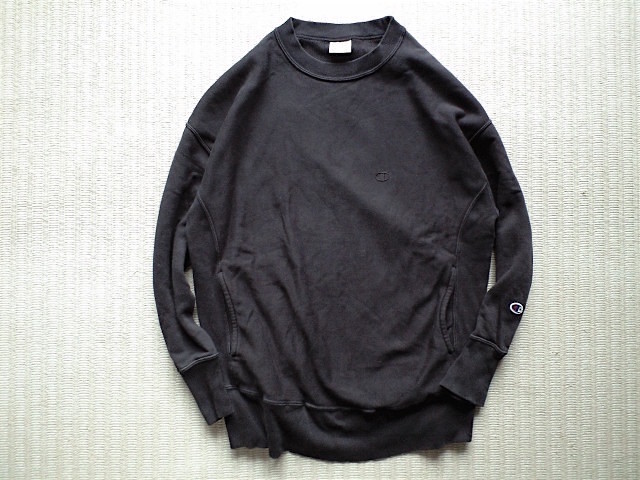 お得，正規品 アメリカンラグシー 別注 Champion REVERSE WEAVE ドロップショルダー サイドポケット スウェット 黒 Sサイズ(スウェットシャツ)｜売買されたオークション情報、yahooの商品情報をアーカイブ公開 - 男性用