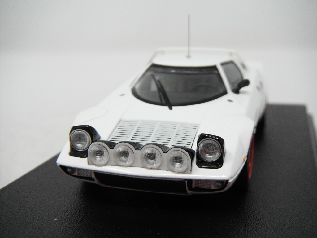 □ホビージャパン hpi・racing『1/43 Lancia Stratos HF 白 ランチア