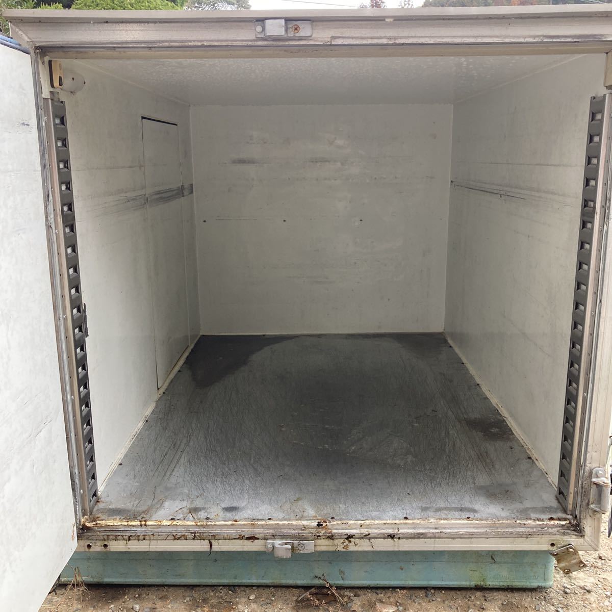 軽トラック バン 荷台 保冷車 保冷庫 コンテナ倉庫 物置 引き取り山口 