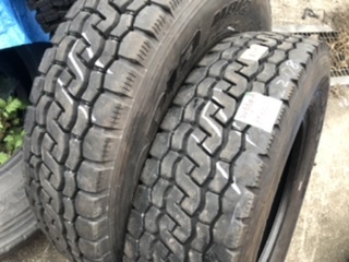 セール，限定セール 205/85R 16 ブリジストン M812 2本セット販売 残り溝 10mm-12mm 倉庫保管品 兵庫発(タイヤ)｜売買されたオークション情報、yahooの商品情報をアーカイブ公開 - オークファン タイヤ