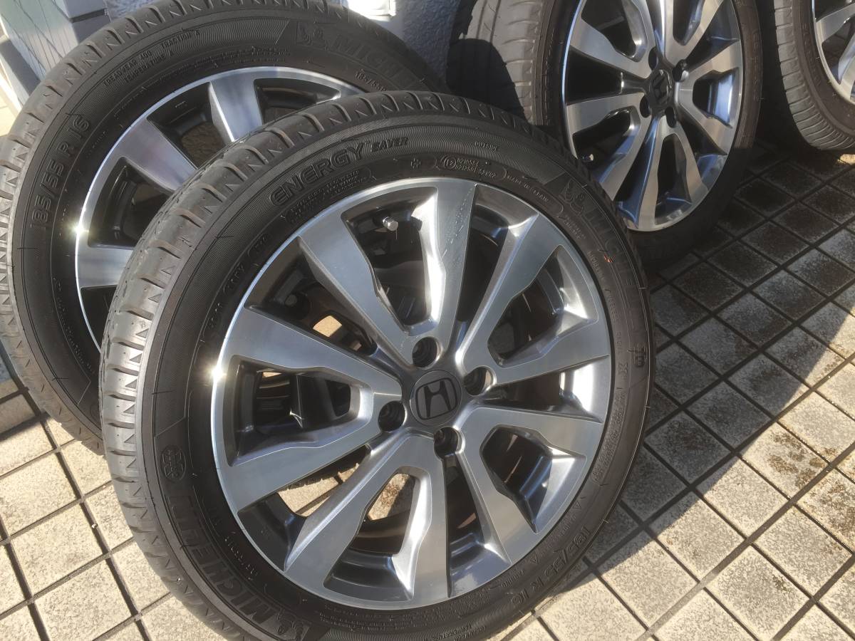 送料込み！超バリ溝 ホンダ GE8 フィット RS 後期 純正 185/55R16 83V 6J +