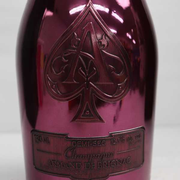 ARMAND DE BRIGNAC（アルマンドブリニャック）ドゥミセック レッド