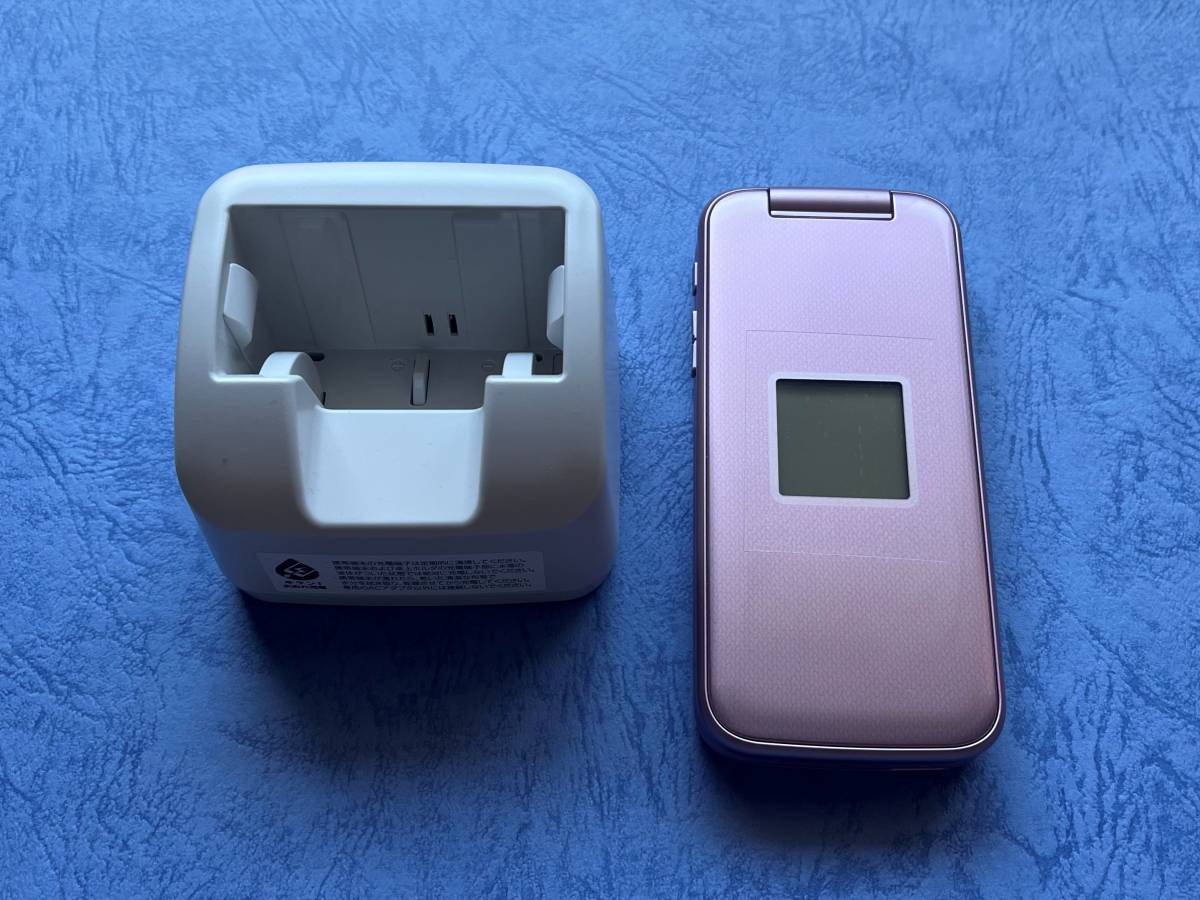 ドコモ らくらくホン F01M 充電器付 美品f01m 充電器のおすすめ人気