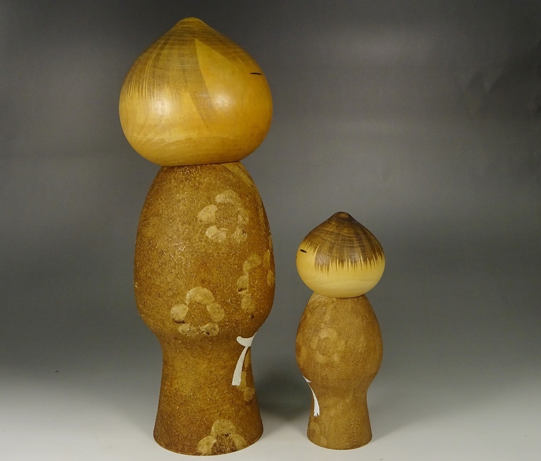 8□渡辺正雄 『無心』 創作こけし 2点 高さ約37cm