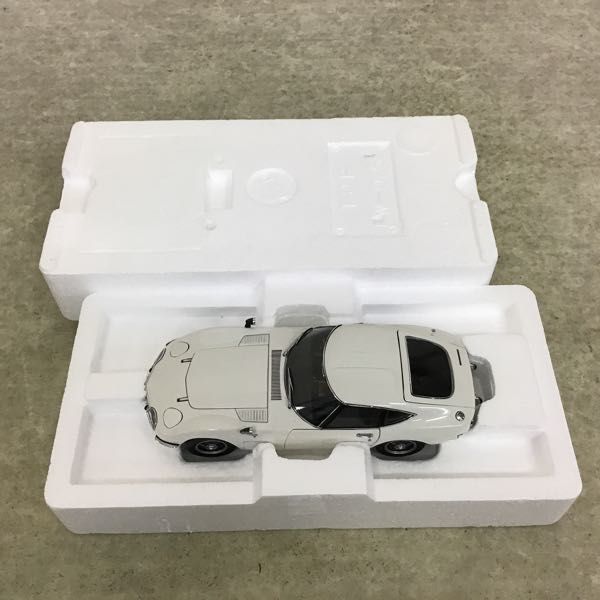 1円～ エブロ 1/24 トヨタ 2000GT ホワイト 2000GT EBBRO 1⁄24 限定品