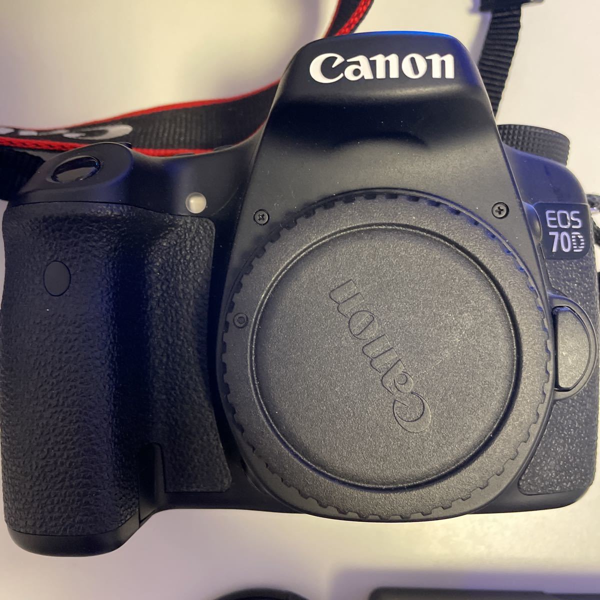 Canon EOS 70d レンズキット　おまけレンズ付き EOS 70D Canon 送料無料！ (おまけ付き) 付)