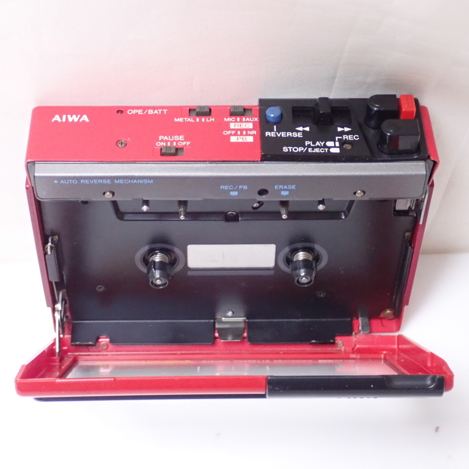☆AIWA/アイワ カセットボーイ HS-F2/レッド/ポータブルプレーヤー