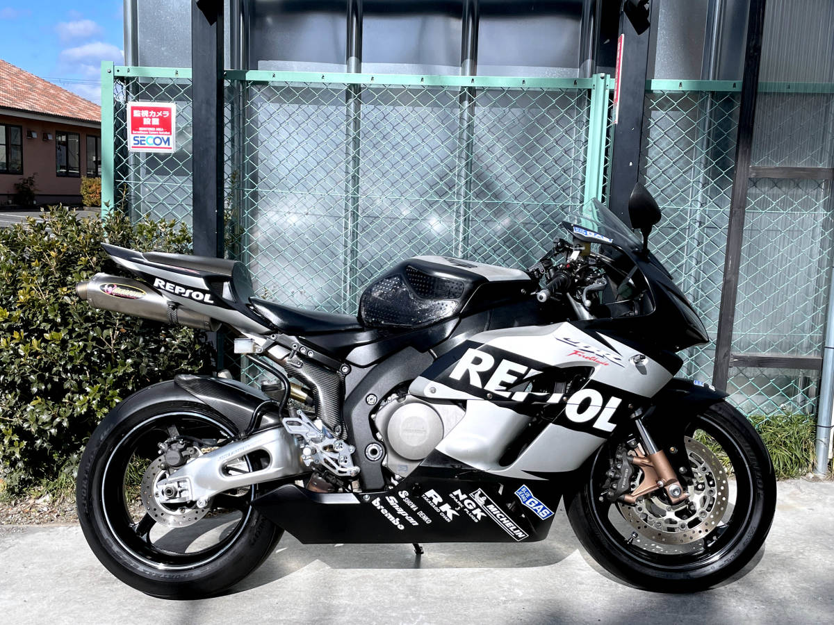 土日限定価格 CBR1000RR SC57 動画 AKRAPOVIC製チタンスリップオン