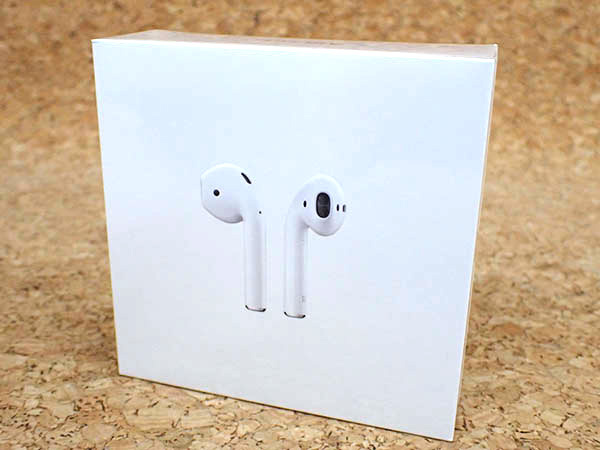 Apple Airpods With Charging Case 2nd Generation 【新品 未開封