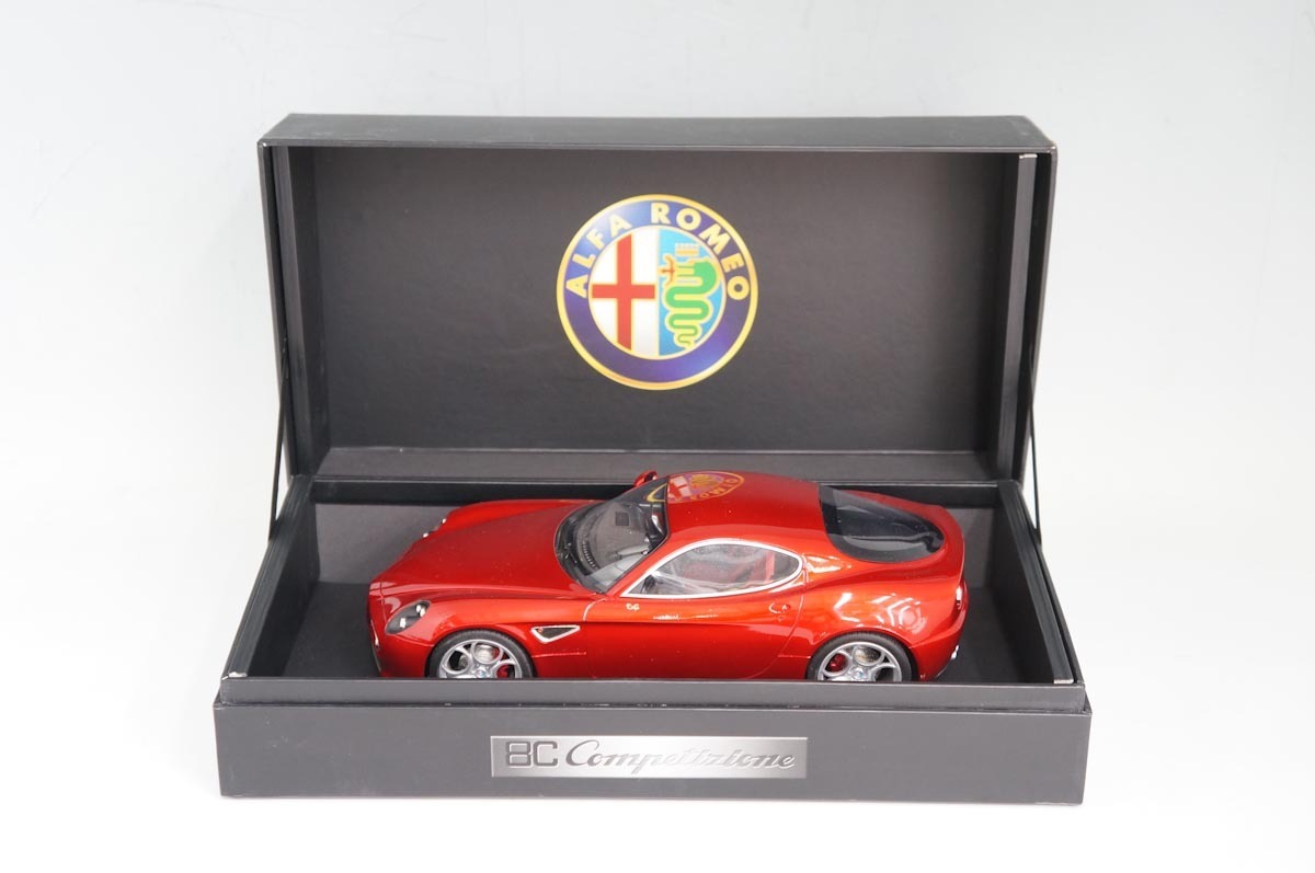 世界限定500個 MR COLLECTION製1/18 ALFA ROMEO / アルファロメオ 8C