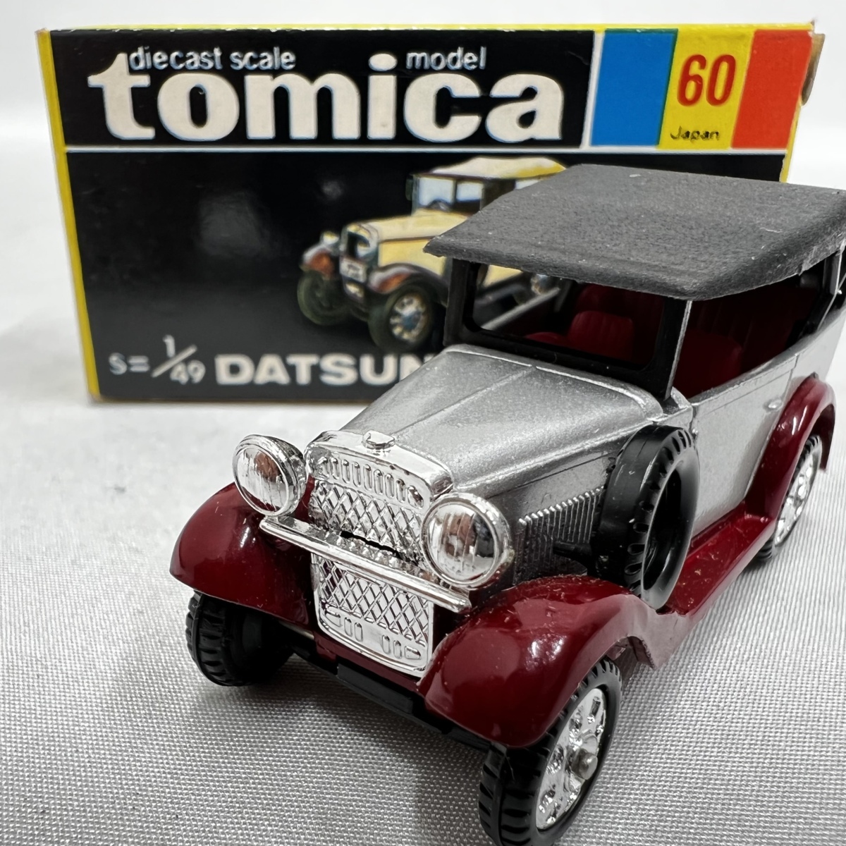 最新作，お得 tomica トミカ DATSUN NO.1 ダットサン 第一号車 シルバー レッド 黒箱 ミニカー(乗用車)｜売買されたオークション情報、yahooの商品情報をアーカイブ公開 - オークファン 乗用車