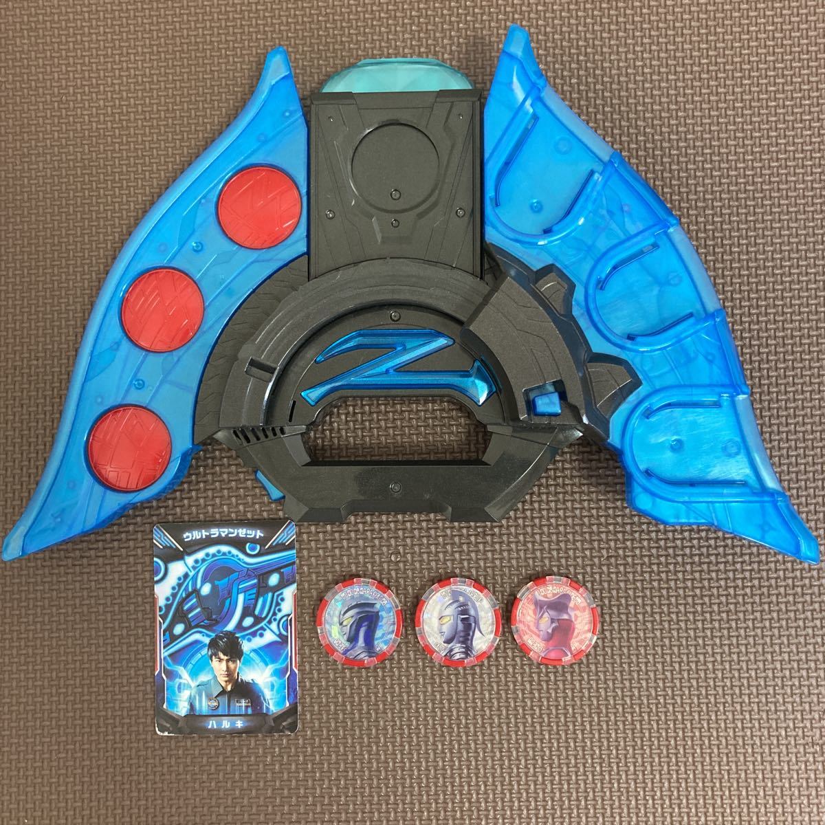 送料無料，人気セール ウルトラマンゼット DXウルトラゼットライザーセット(ウルトラマン)｜売買されたオークション情報、yahooの商品情報をアーカイブ公開 - オークファン ウルトラマン