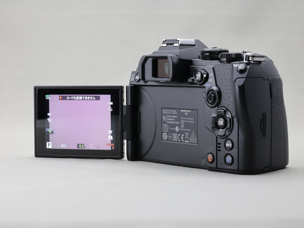 【中古・美品】OLYMPUS OM-D E-M1 Mark III　ブラック　ボディ Olympus Mark E-M1 Amateur Battery BCH-1