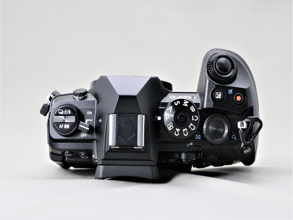 【中古・美品】OLYMPUS OM-D E-M1 Mark III　ブラック　ボディ Olympus Mark E-M1 Amateur Battery BCH-1