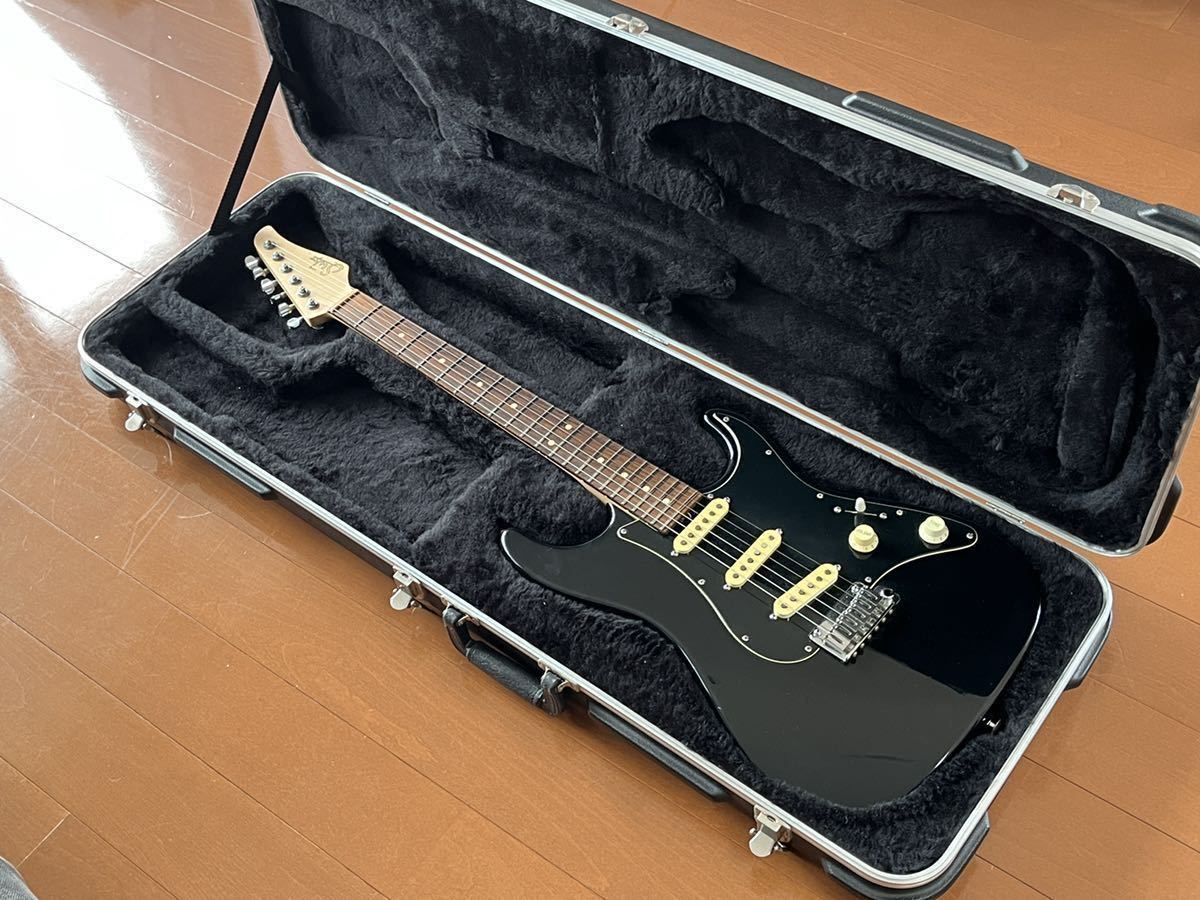 希少】Suhr Guitars Pro Series S1 SSS ブラック サー ストラト 