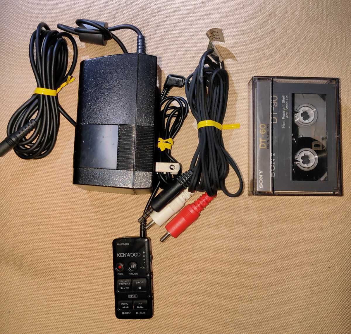 ケンウッド ポータブルDAT DX-7 動作します。 付属品あり ジャンク扱い