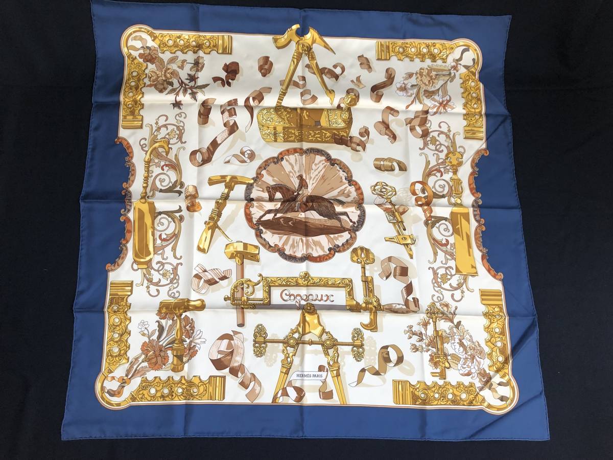  エルメス HERMES／シルクスカーフ／カレ／箱あり／ 品／k001(スカーフ)｜売買されたオークション情報、yahooの商品情報をアーカイブ公開 - オークファン 服飾小物