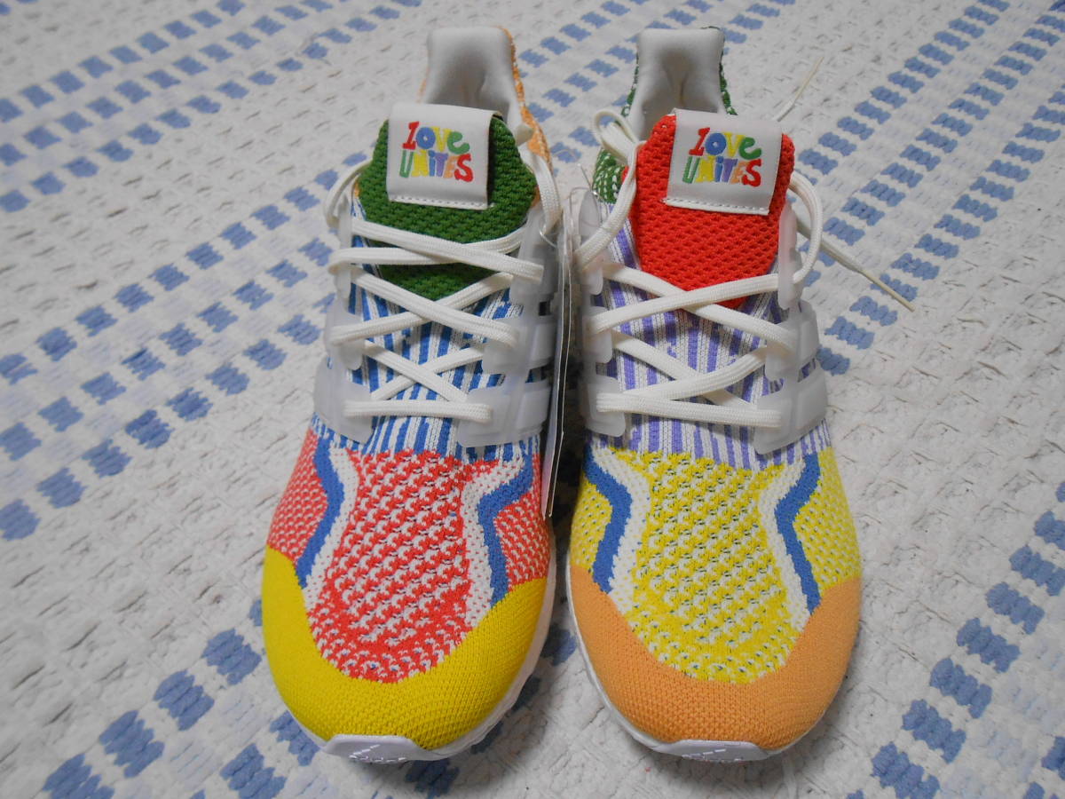新品！アディダス　ウルトラブースト 5.0 DNA　10.5　GW5125　カラフル　ULTRA　BOOST　スーパースター　ラスト1足