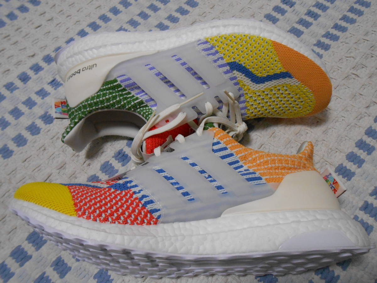 新品！アディダス　ウルトラブースト 5.0 DNA　10.5　GW5125　カラフル　ULTRA　BOOST　スーパースター　ラスト1足